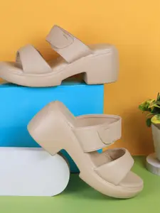Mochi Women Wedge Pumps