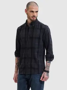 Snitch Men Smart Slim Fit Button-Down Collar Checked Cotton Casual Shirt