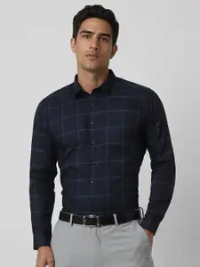 Van Heusen Men Slim Fit Spread Collar Checked Cotton Formal Shirt