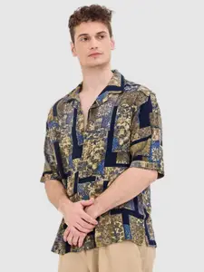 Snitch Men Relaxed Fit Cuban Collar Floral Printed Casual Shirt