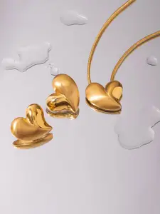 KAORI BY SHREYA AGARWAL Stainless Steel Gold-Plated Heart Pendant Necklace