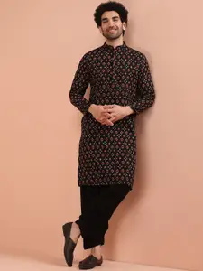 KISAH Geometric Printed Mandarin Collar Straight Kurta with Patiala