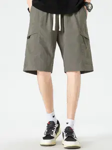 StyleCast x Revolte Men Mid-Rise Regular Shorts