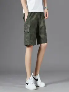 StyleCast x Revolte Men Printed Shorts