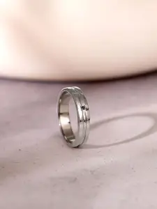 GIVA Men 925 Sterling Silver Rhodium-Plated Zircon Stone-Studded Wild Wind Finger Ring