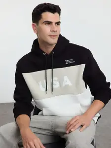 Trendyol Men Colourblocked Hooded Sweatshirt