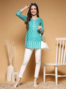 SUBAGI FASHION Floral Printed V-Neck Pure Cotton Kurti