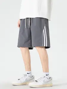 StyleCast x Revolte Men Outdoor Shorts