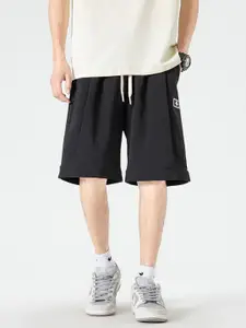 StyleCast x Revolte Men Outdoor Shorts