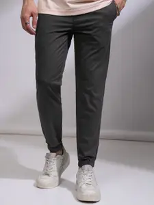 HIGHLANDER Men Solid Half Elasticated Jogger