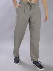 DIVISIVE Men Relaxed Loose Fit Mid-Rise Trousers