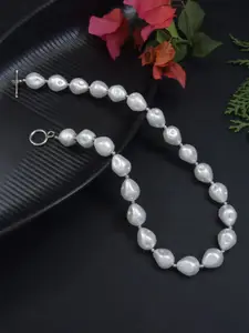 V FASHION JEWELLERY Silver-Plated Necklace