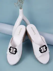 DressBerry Women Embellished Open Toe Flats with Buckles