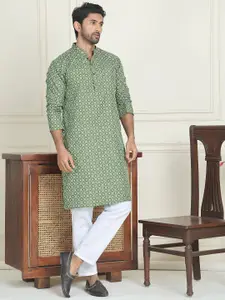 Jompers Geometric Embroidered Cotton Blend Mandarin Collar Straight Kurta With Pyjamas