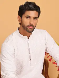 Jompers Floral Embroidered Mandarin Collar Straight Kurta With Pyjamas