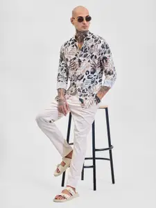 Snitch Men Slim Fit Opaque Printed Casual Shirt