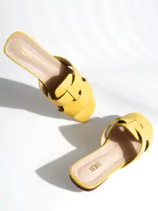 Peire Women Open Toe Flats with Buckles