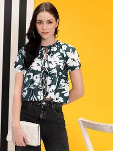 Kotty Floral Printed Tie-Up Neck Crop Top