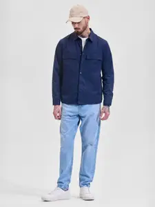 Snitch Men Relaxed Fit Spread Collar Solid Casual Shirt