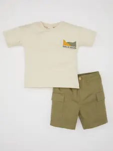 DeFacto Boys Typography Printed Round Neck Pure Cotton T-Shirt And Shorts