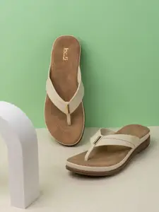 Inc 5 Womens Cream Casual T-Strap Flat Sandals