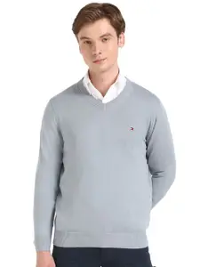 Tommy Hilfiger Men V-Neck Pullover Sweater