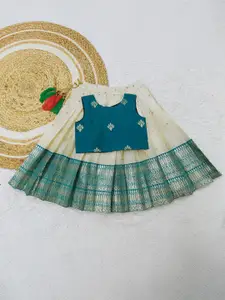 FELIZ THE DESIGNER STUDIO Girls Ready to Wear Lehenga &