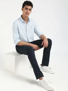 Tommy Hilfiger Men Spread Collar Micro Ditsy Printed Cotton Casual Shirt