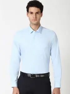 Peter England Men Slim Fit Spread Collar Solid Cotton Formal Shirt