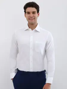 Allen Solly Sport Men Slim Fit Solid Cotton Formal Shirt
