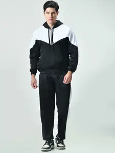 BAESD Men Colourblocked Zipper Hooded Tracksuits