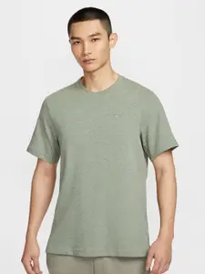 Nike Men Dri-FIT Solid Round Neck Cotton Casual T-shirt