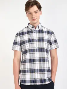 Tommy Hilfiger Men Button-Down Collar Tartan Checked Cotton Casual Shirt