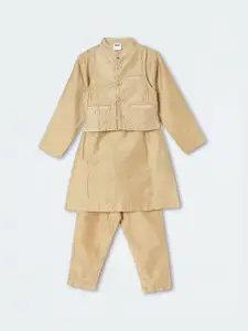 max Embroidered Woven	
Nehru Jacket