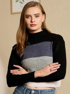 Berrylush Women Colourblocked Crop Pullover