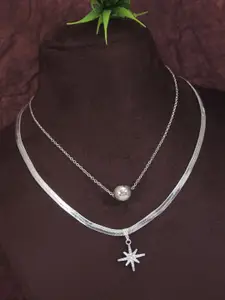 V FASHION JEWELLERY Silver-Plated Necklace