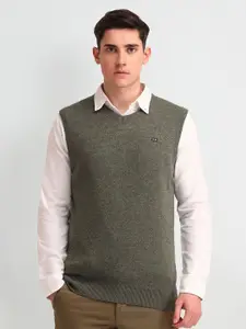 Arrow Sport Men Sleeveless Longline Sweater Vest
