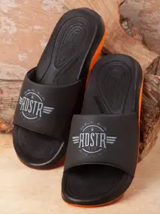 The Roadster Lifestyle Co Men Graphic Printed Sliders