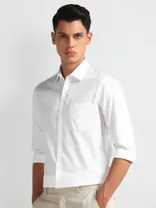 Arrow Men Classic Slim Fit Spread Collar Solid Cotton Formal Shirt