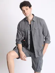 The Roadster Lifestyle Co. Men Spread Collar Solid Cotton Casual Shirt