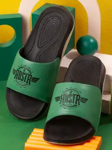 The Roadster Lifestyle Co Men Graphic Printed Sliders