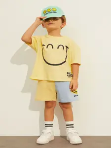 INCLUD Boys Printed Round Neck T-Shirt With Shorts