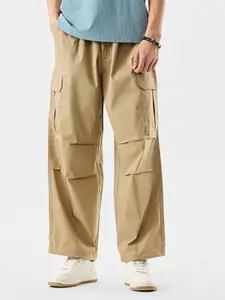 Snitch Men Relaxed Fit Mid-Rise Cargos