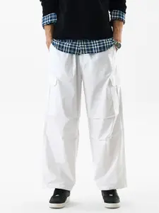 Snitch Men  Relaxed Fit Mid-Rise Cargos