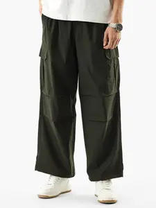 Snitch Men Relaxed Fit Mid-Rise Cargos