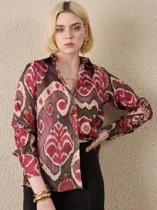 The Roadster Lifestyle Co. Women Abstract Printed Spread Collar Silk Casual Shirt