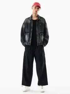 Snitch Men Relaxed Fit Mid-Rise Cargos
