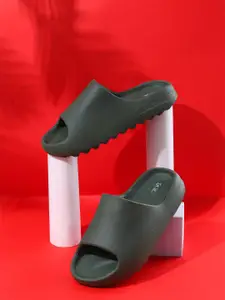 Hygear Men Solid Sliders Flip Flops