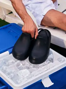 NEEMANS Men Clogs