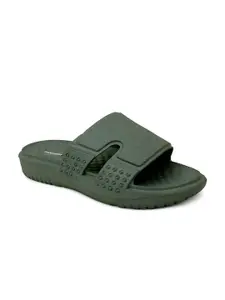 Hygear ROVER Men Self Design Sliders
